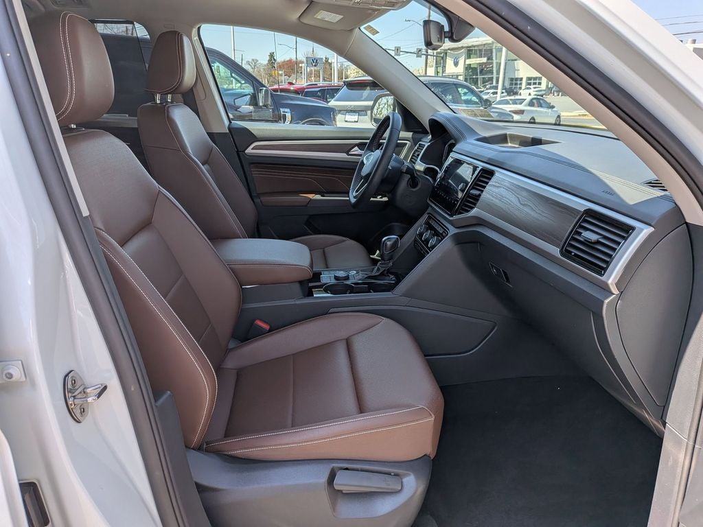 2023 Volkswagen Atlas 3.6L V6 SE w/Technology