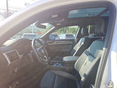 2023 Volkswagen Atlas Cross Sport 2.0T SEL R-Line