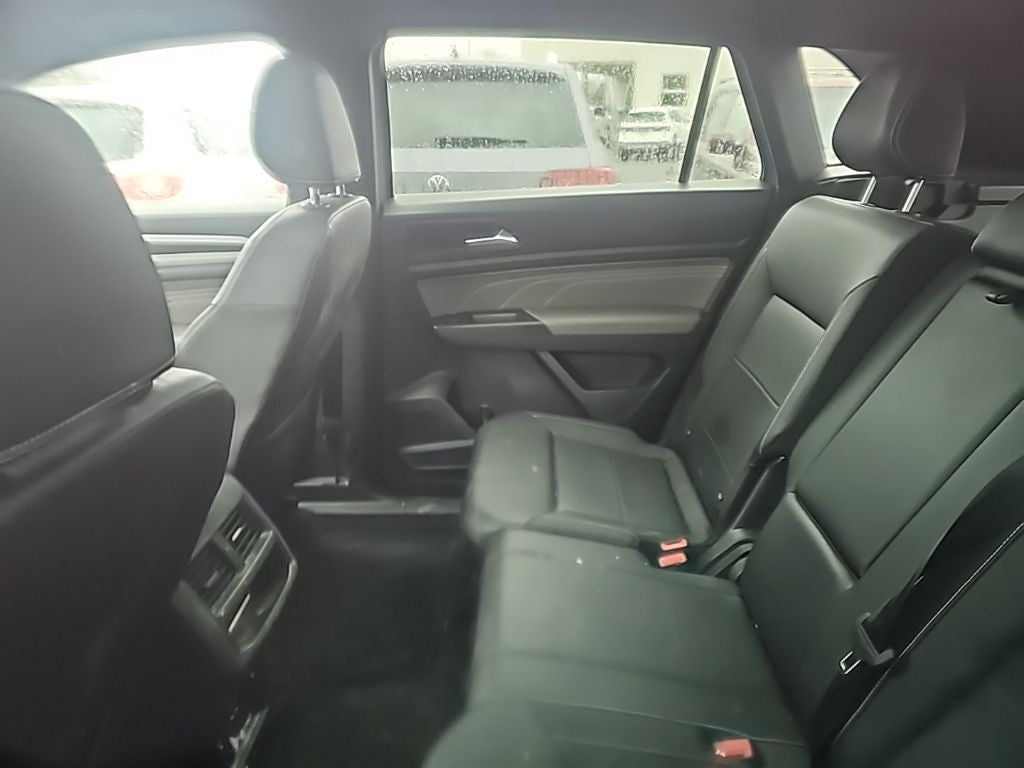 2023 Volkswagen Atlas Cross Sport 2.0T SEL R-Line