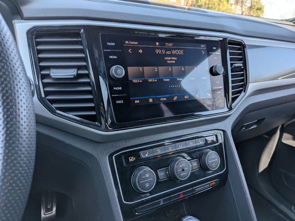 2023 Volkswagen Atlas Cross Sport 2.0T SEL R-Line