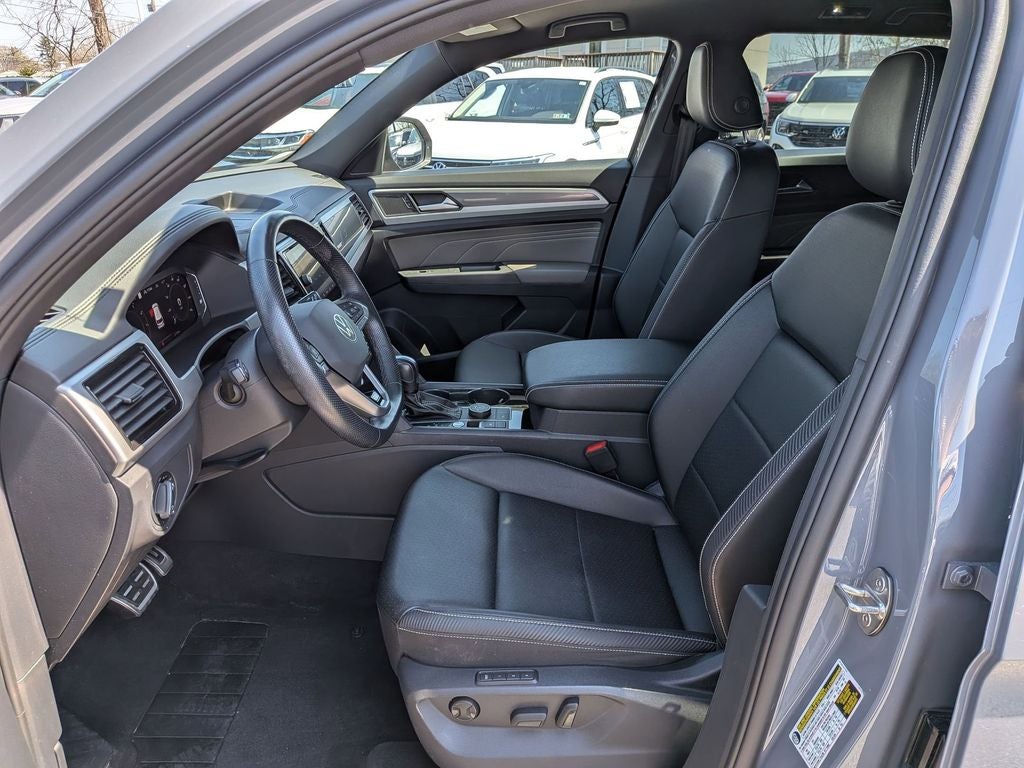 2023 Volkswagen Atlas Cross Sport 2.0T SEL R-Line