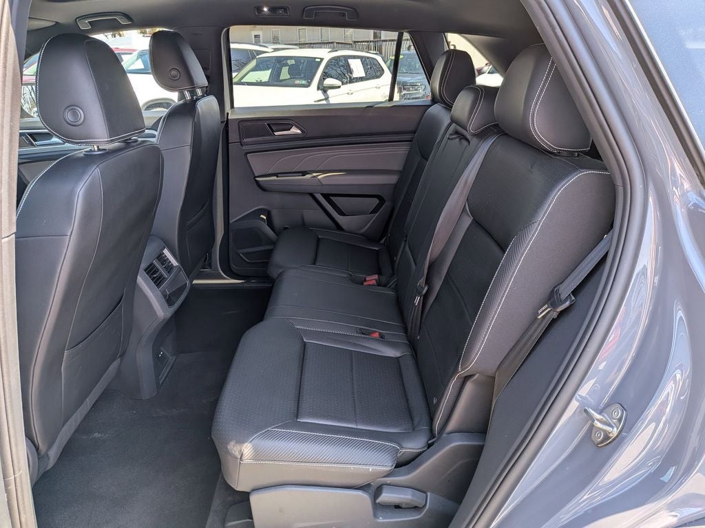 2023 Volkswagen Atlas Cross Sport 2.0T SEL R-Line