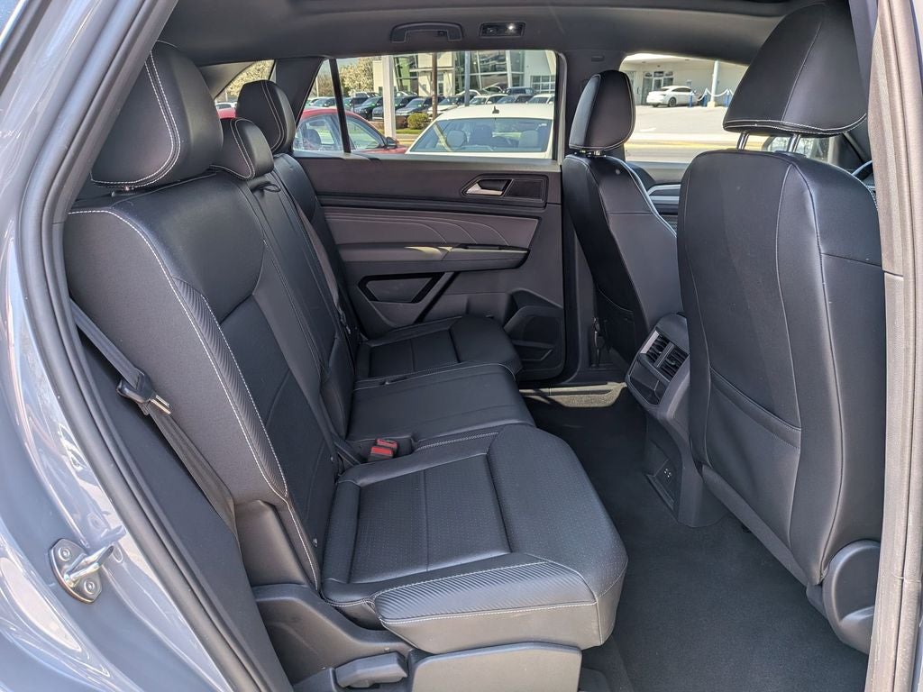 2023 Volkswagen Atlas Cross Sport 2.0T SEL R-Line