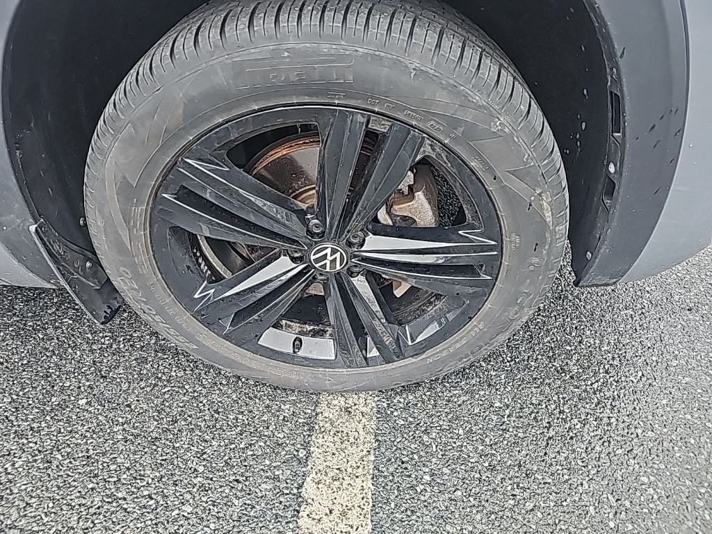 2023 Volkswagen Atlas Cross Sport 2.0T SEL R-Line