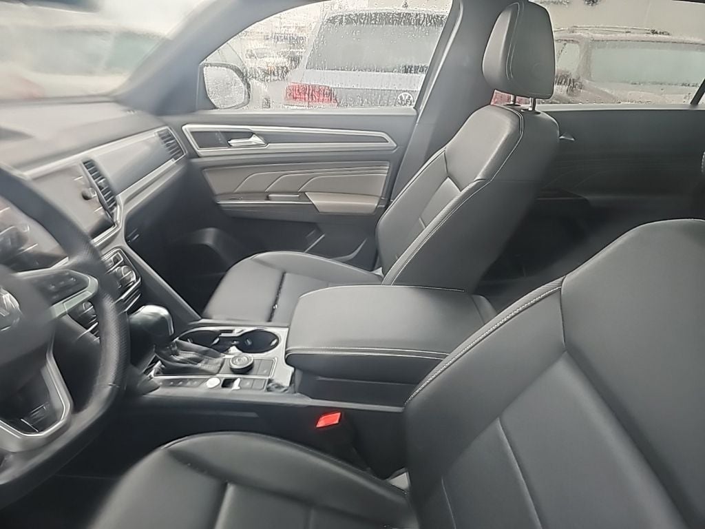 2023 Volkswagen Atlas Cross Sport 2.0T SEL R-Line
