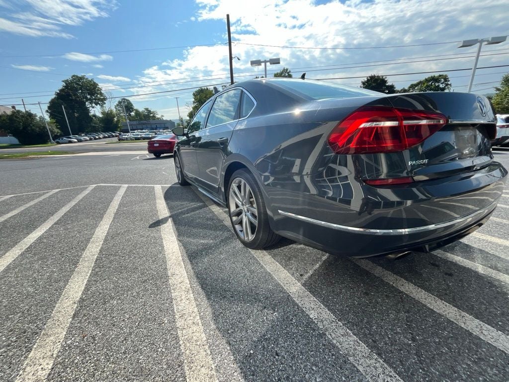 2017 Volkswagen Passat 1.8T R-Line