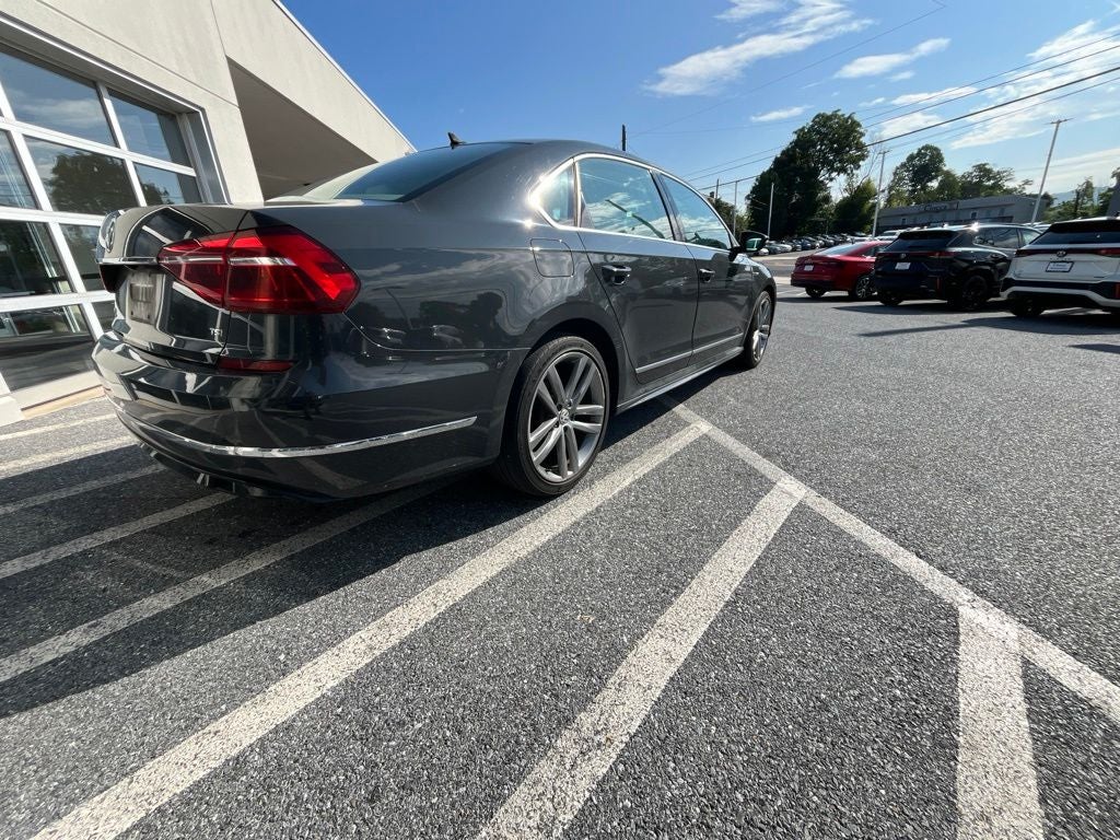 2017 Volkswagen Passat 1.8T R-Line