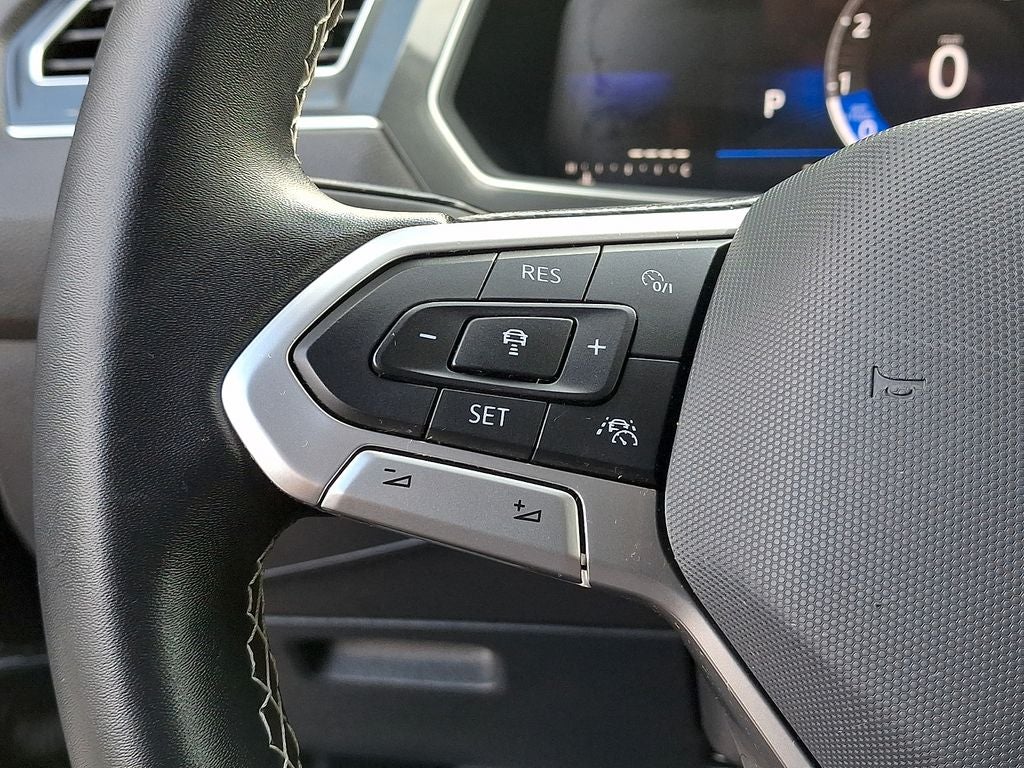 2023 Volkswagen Tiguan 2.0T SE
