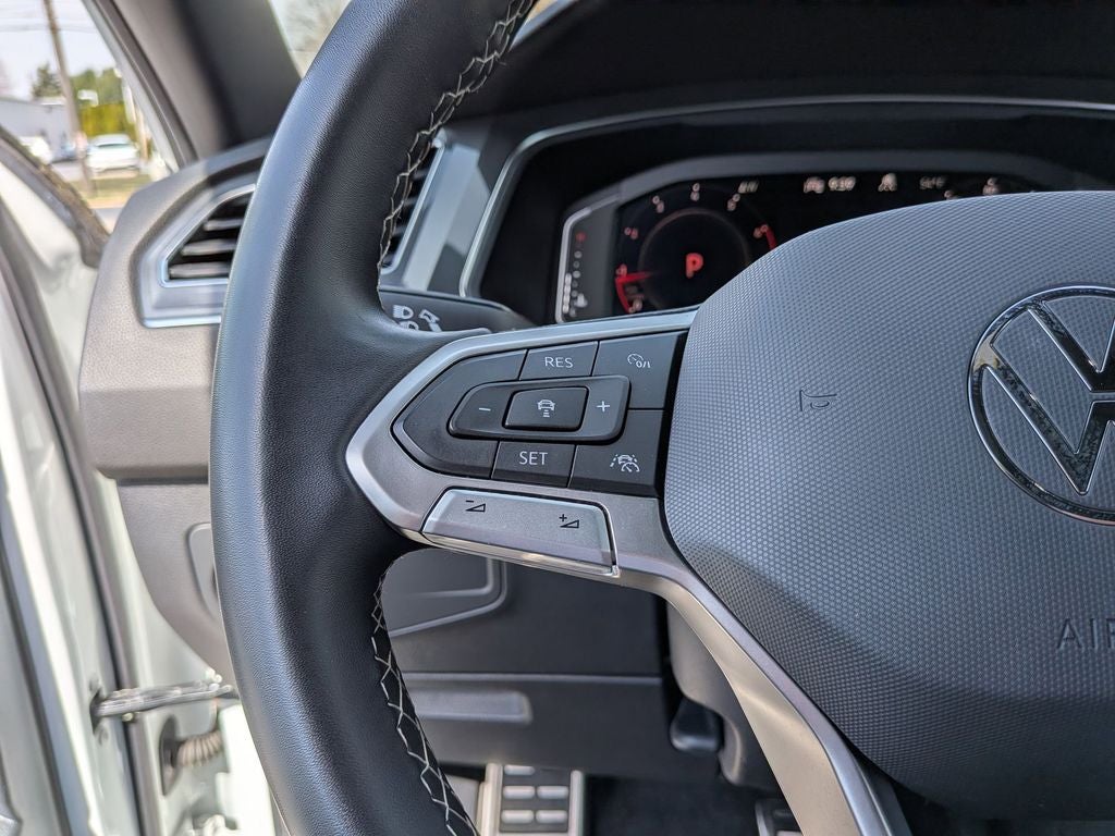 2023 Volkswagen Tiguan 2.0T SEL R-Line