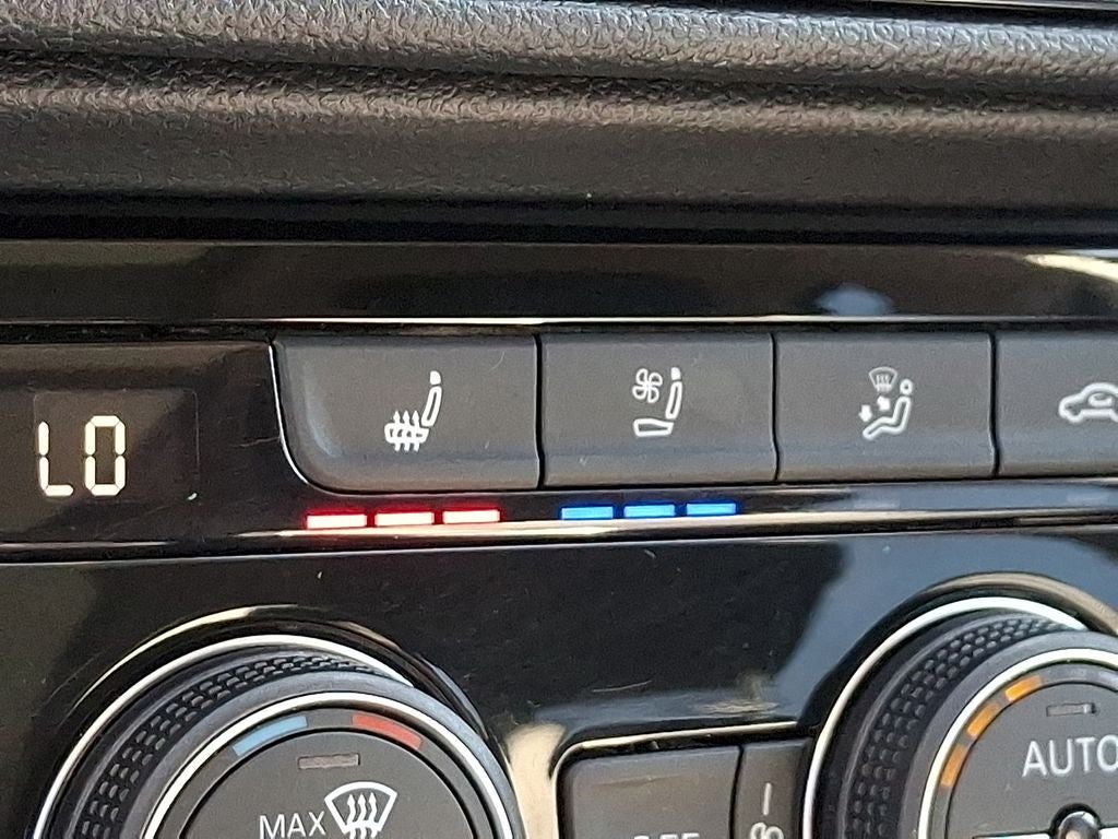 2024 Volkswagen Taos 1.5T SEL