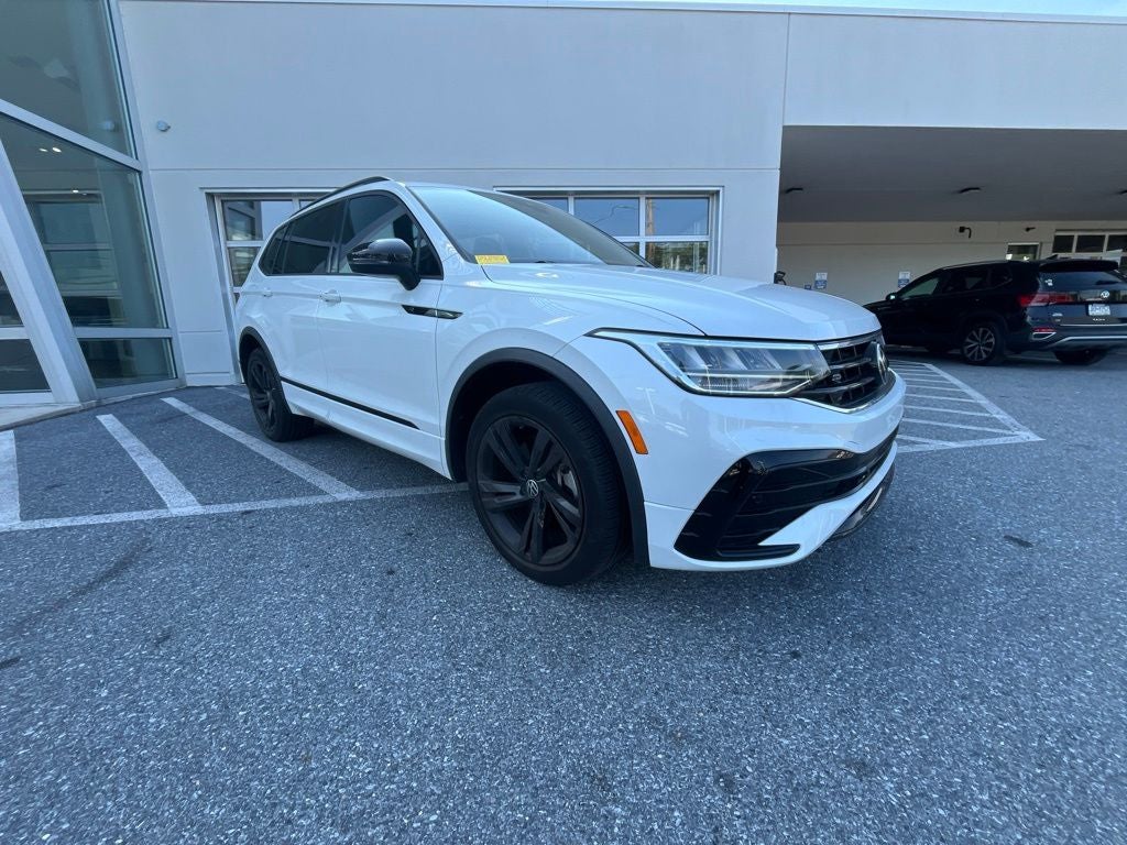 2023 Volkswagen Tiguan 2.0T SE R-Line Black
