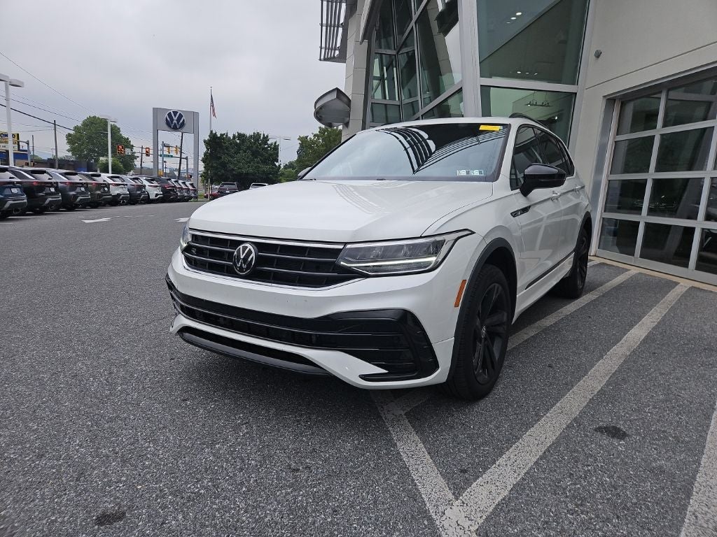 2024 Volkswagen Tiguan 2.0T SE R-Line Black