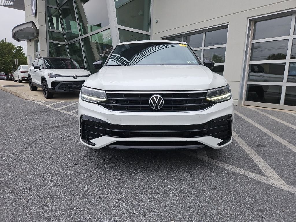 2024 Volkswagen Tiguan 2.0T SE R-Line Black