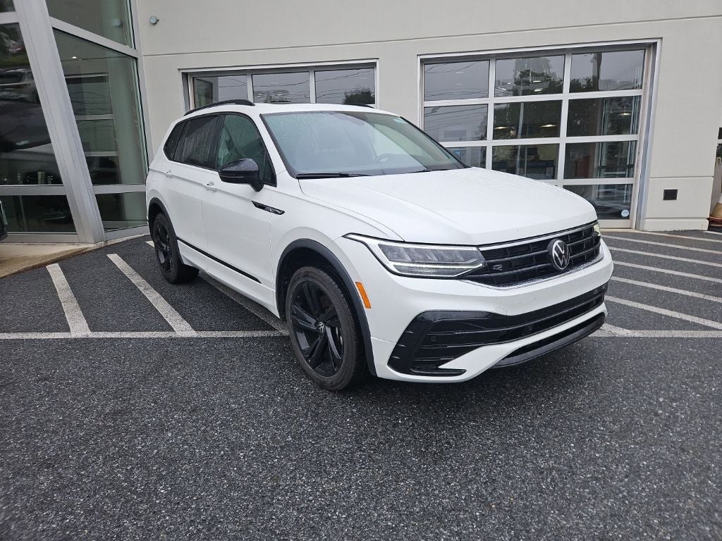 2024 Volkswagen Tiguan 2.0T SE R-Line Black