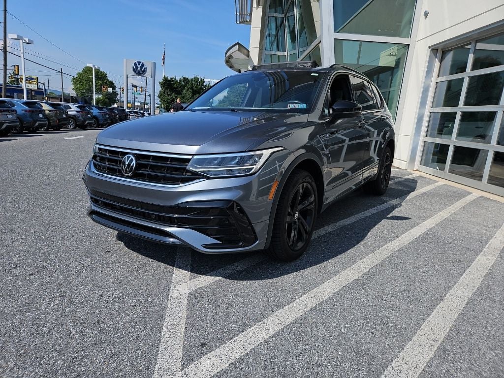 2023 Volkswagen Tiguan 2.0T SE R-Line Black