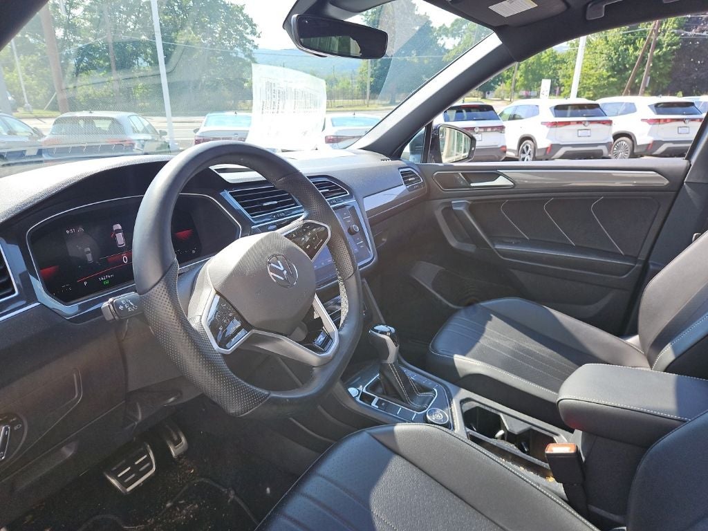 2023 Volkswagen Tiguan 2.0T SE R-Line Black