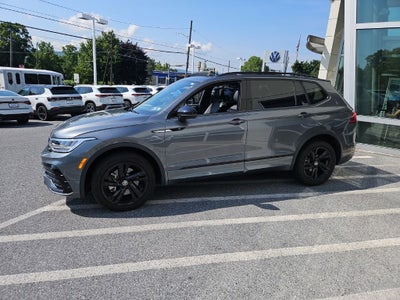2023 Volkswagen Tiguan 2.0T SE R-Line Black