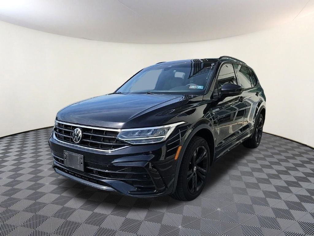 2024 Volkswagen Tiguan 2.0T SE R-Line Black