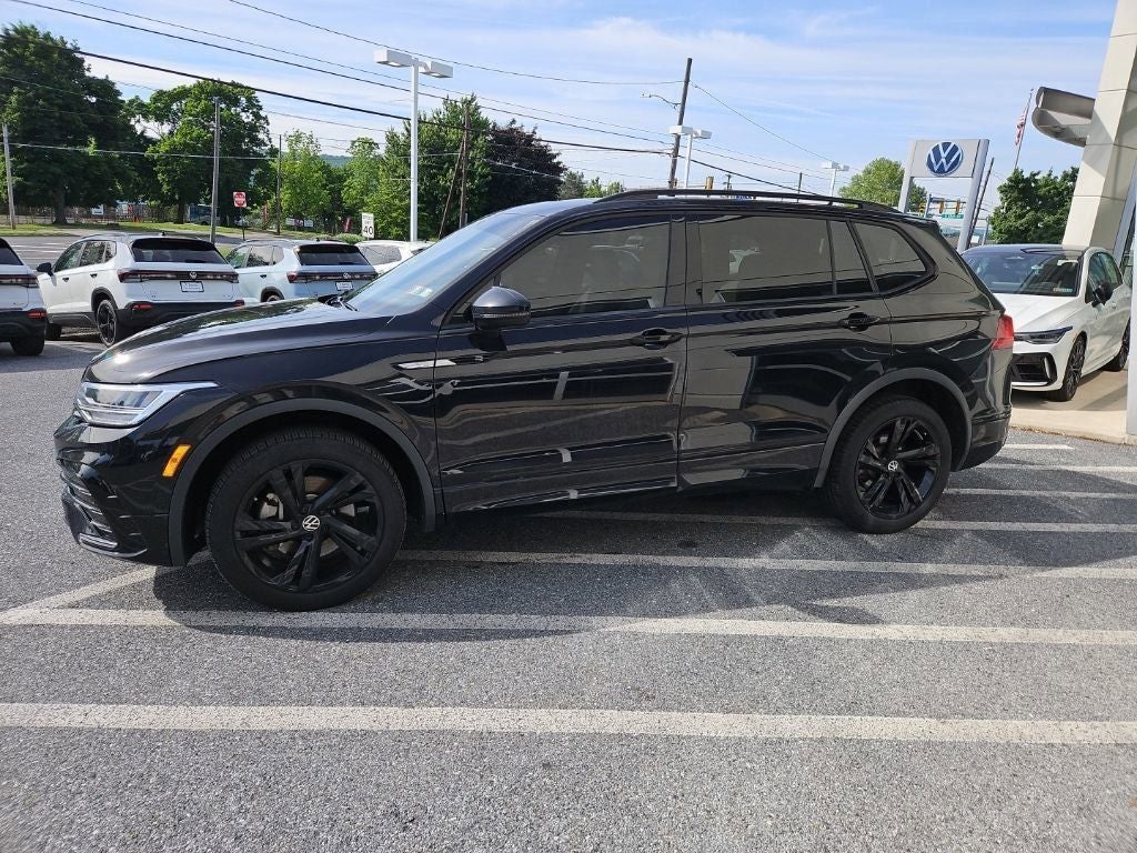 2024 Volkswagen Tiguan 2.0T SE R-Line Black