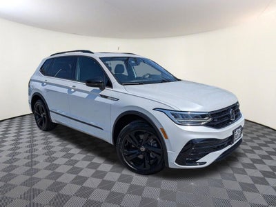 2024 Volkswagen Tiguan 2.0T SE R-Line Black