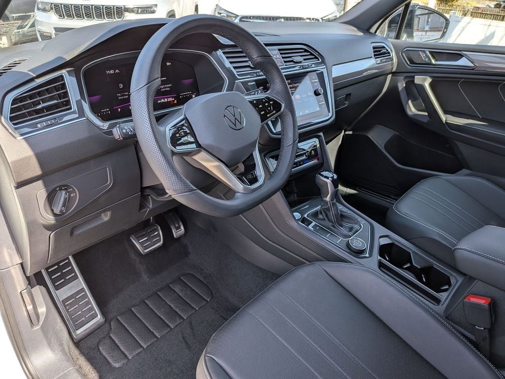 2024 Volkswagen Tiguan 2.0T SE R-Line Black