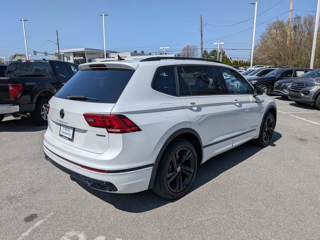 2024 Volkswagen Tiguan 2.0T SE R-Line Black