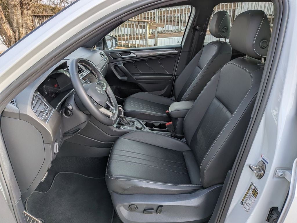 2023 Volkswagen Tiguan 2.0T SE R-Line Black