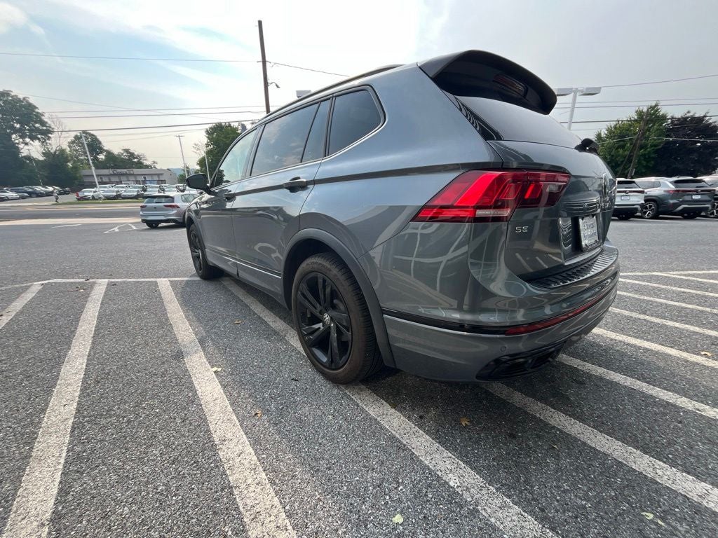 2024 Volkswagen Tiguan 2.0T SE R-Line Black