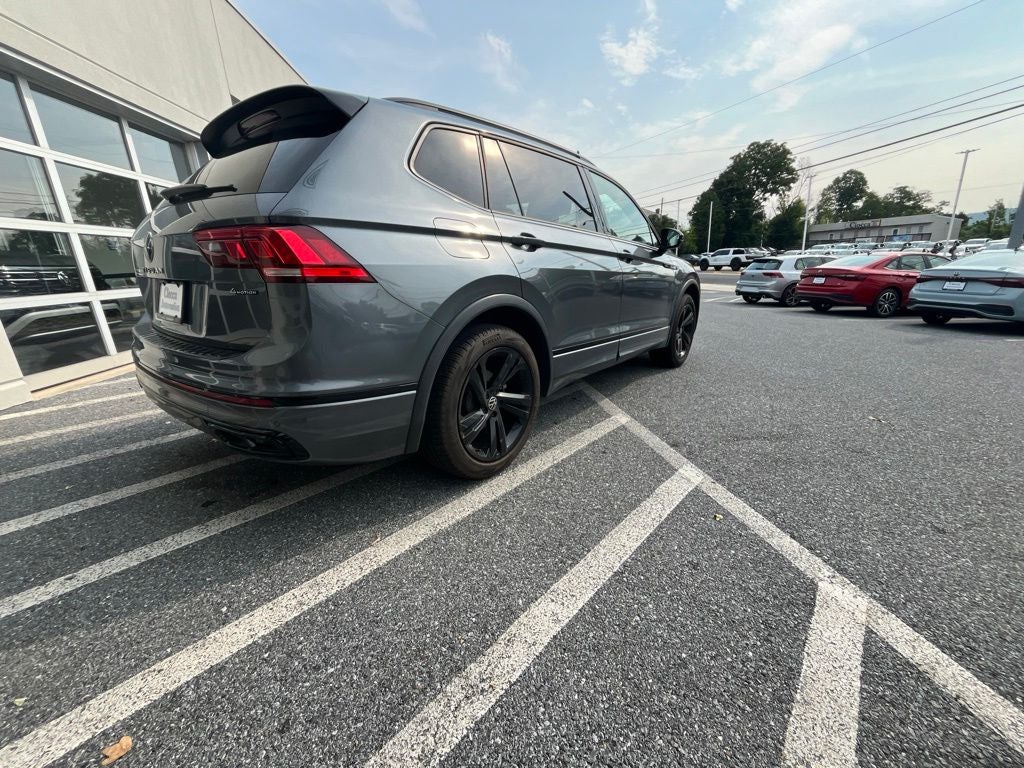 2024 Volkswagen Tiguan 2.0T SE R-Line Black