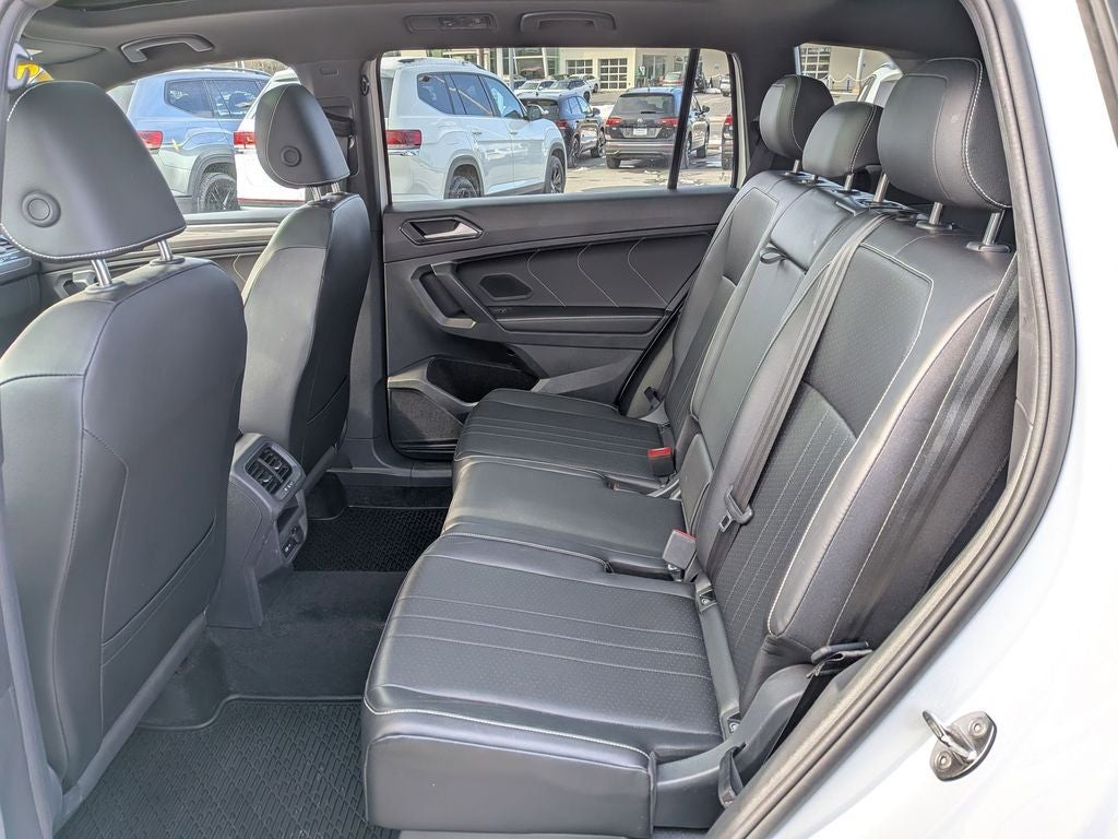 2024 Volkswagen Tiguan 2.0T SE R-Line Black