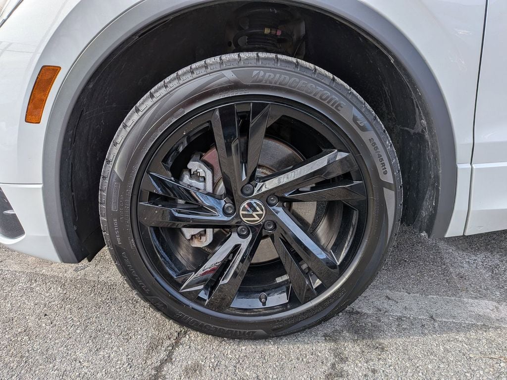 2024 Volkswagen Tiguan 2.0T SE R-Line Black