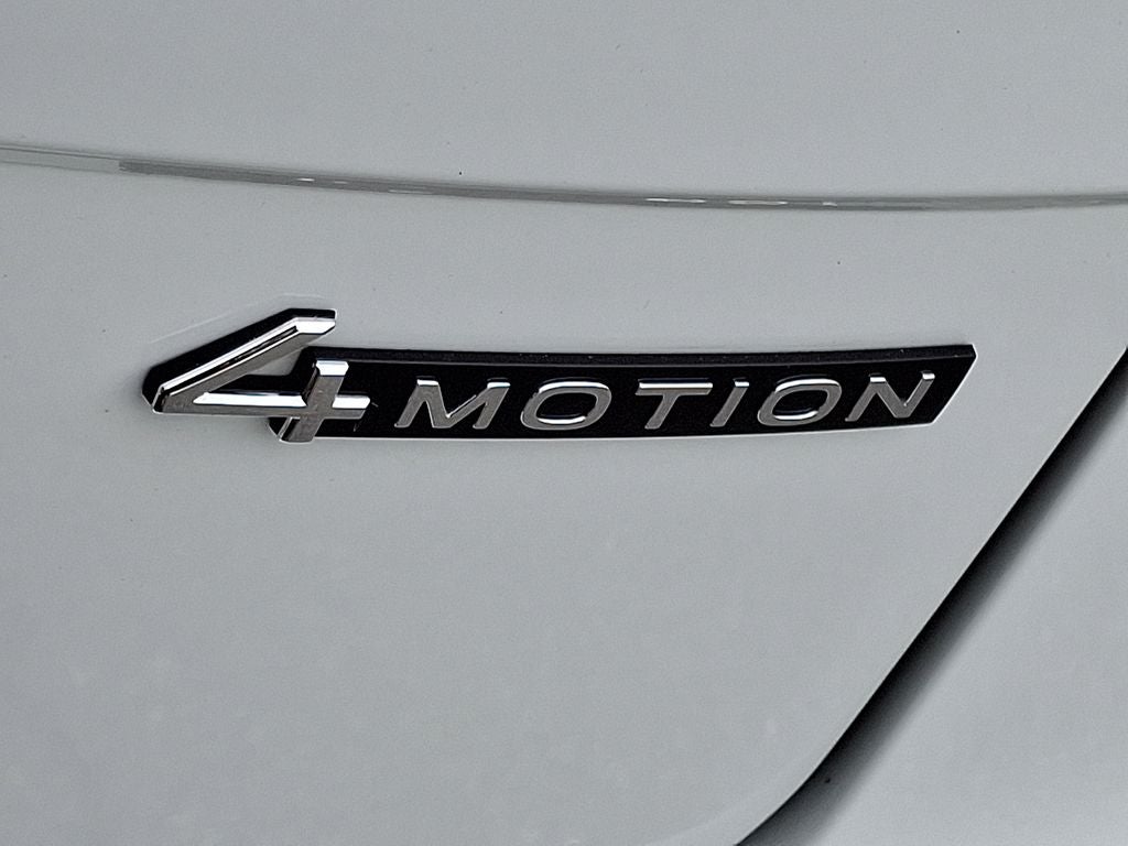2024 Volkswagen Tiguan 2.0T Wolfsburg Edition
