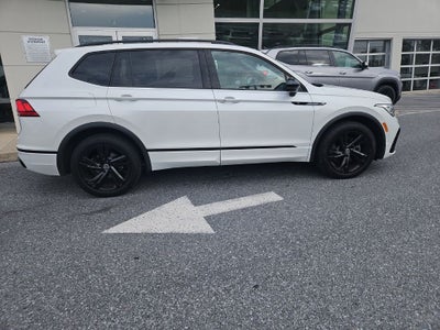 2023 Volkswagen Tiguan 2.0T SE R-Line Black