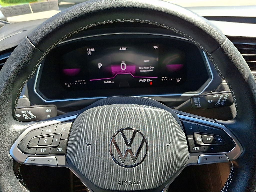 2023 Volkswagen Tiguan 2.0T SE R-Line Black