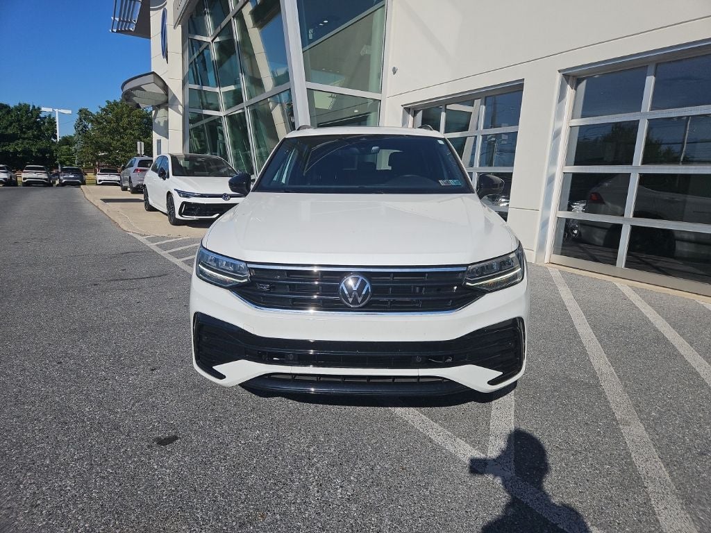 2023 Volkswagen Tiguan 2.0T SE R-Line Black