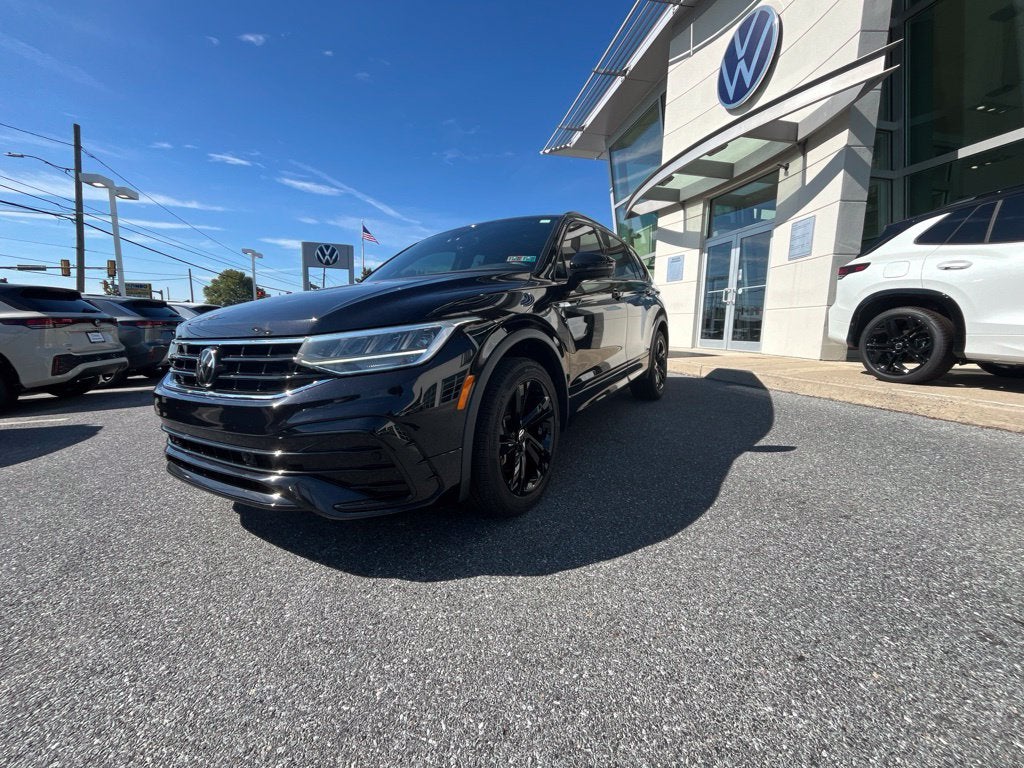 2023 Volkswagen Tiguan 2.0T SE R-Line Black