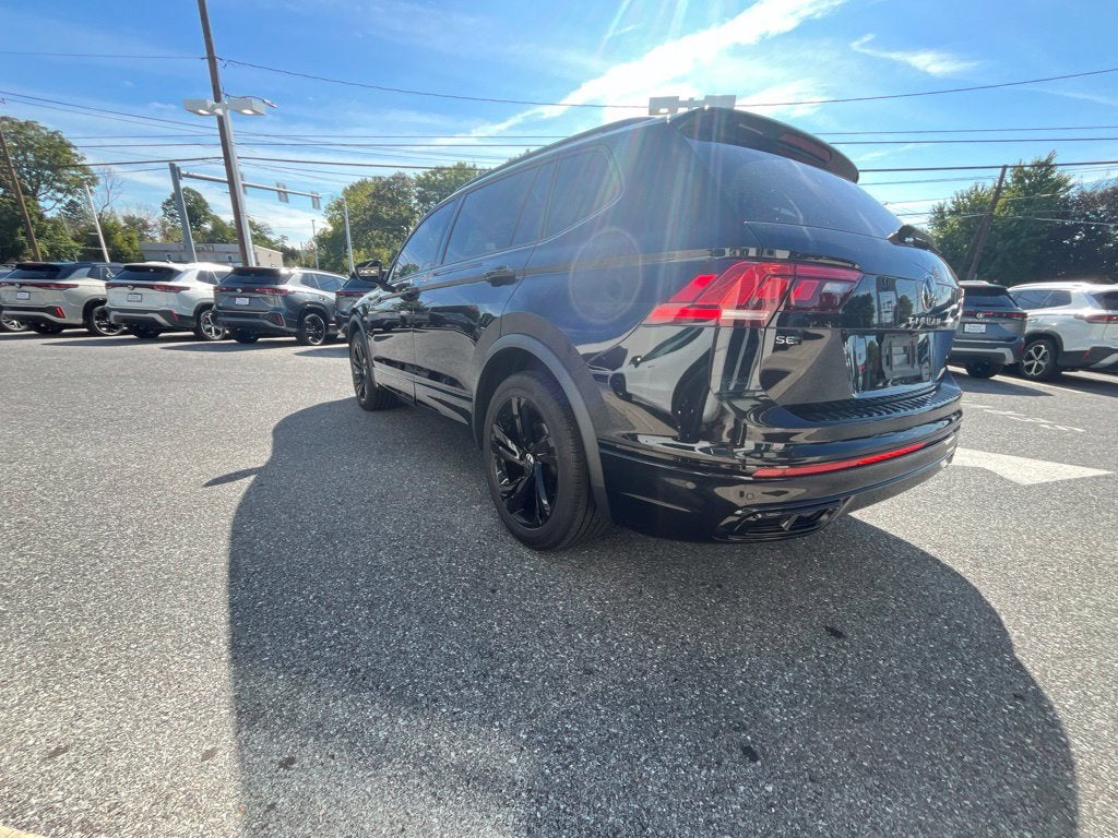 2023 Volkswagen Tiguan 2.0T SE R-Line Black