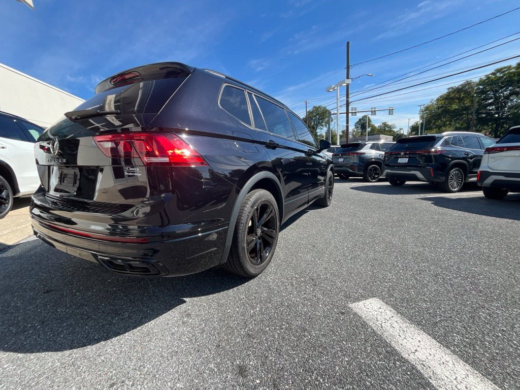 2023 Volkswagen Tiguan 2.0T SE R-Line Black