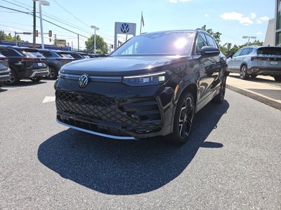 2025 Volkswagen Tiguan 2.0T SEL R-Line