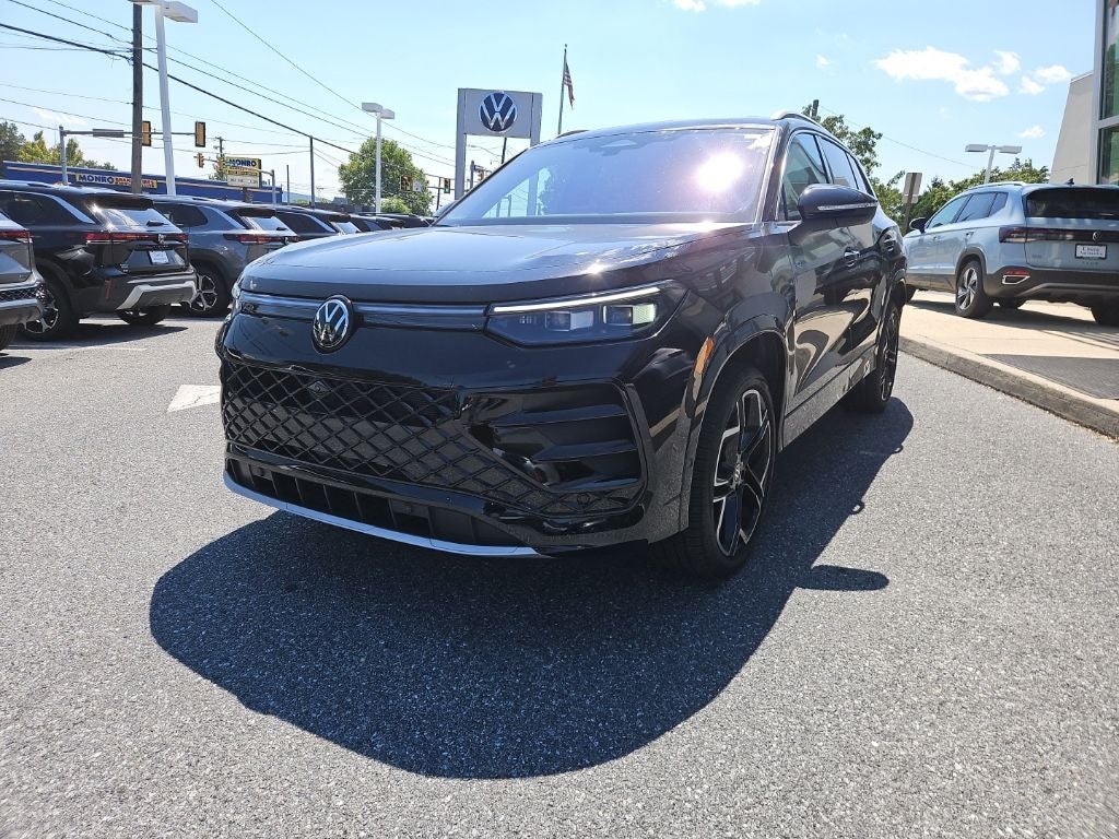 2025 Volkswagen Tiguan 2.0T SEL R-Line