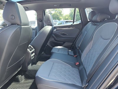 2025 Volkswagen Tiguan 2.0T SEL R-Line