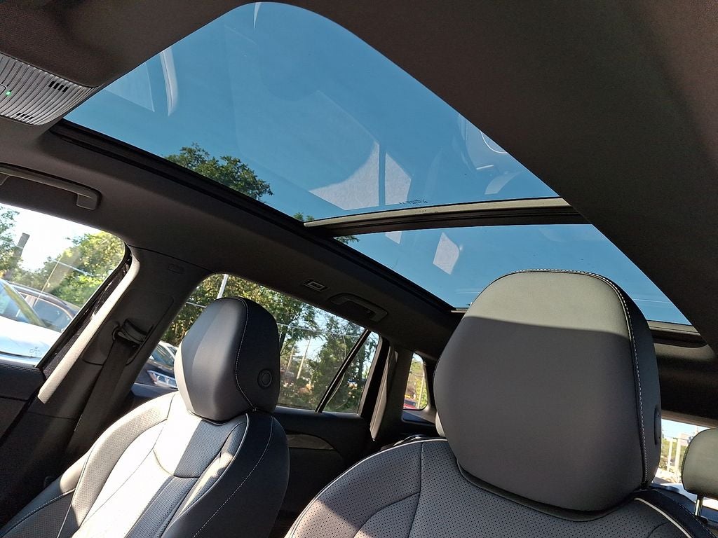 2025 Volkswagen Tiguan 2.0T SEL R-Line