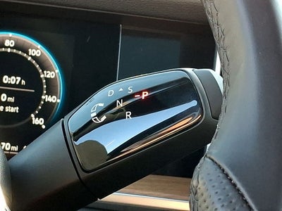 2025 Volkswagen Tiguan 2.0T SEL R-Line