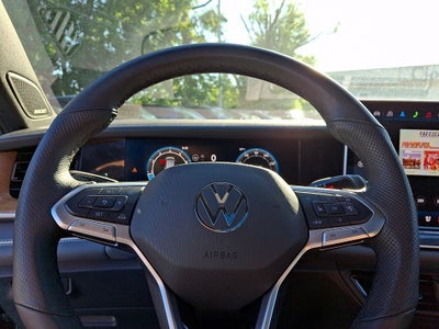 2025 Volkswagen Tiguan 2.0T SEL R-Line