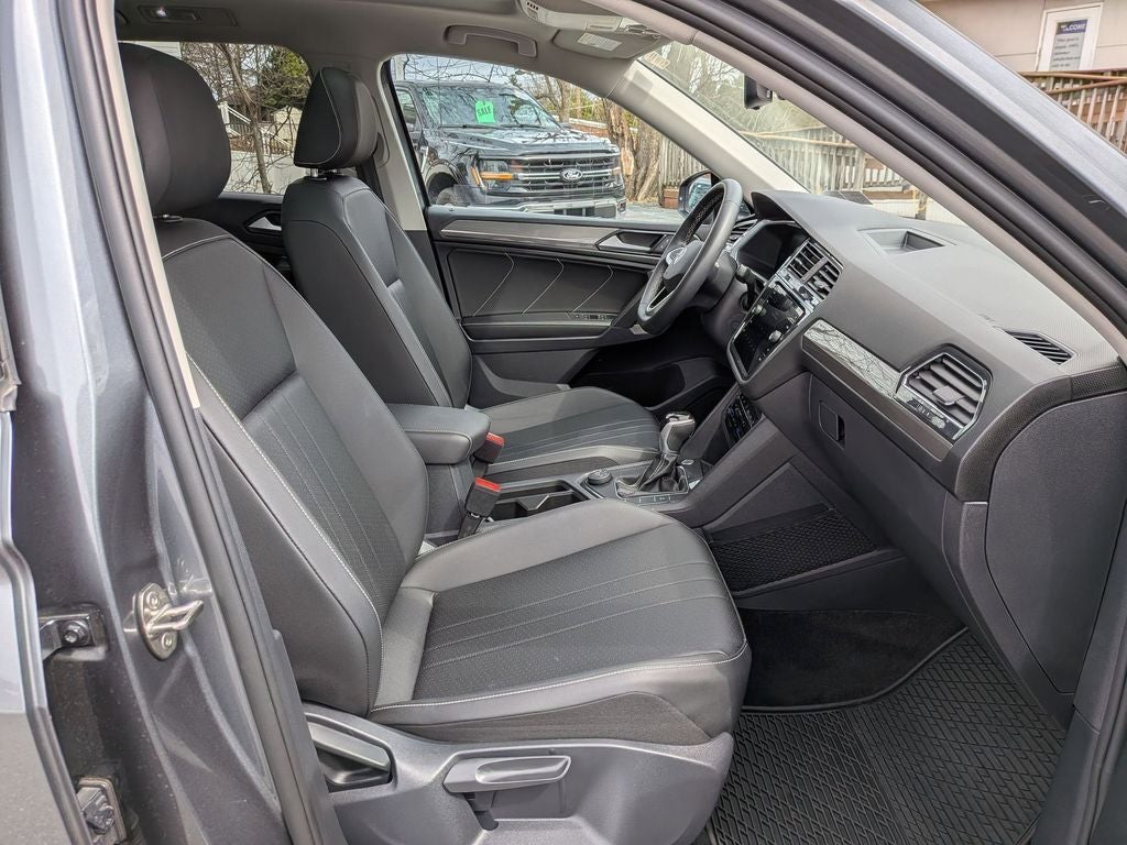 2023 Volkswagen Tiguan 2.0T SE