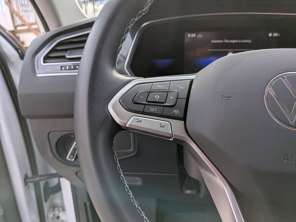 2023 Volkswagen Tiguan 2.0T SE