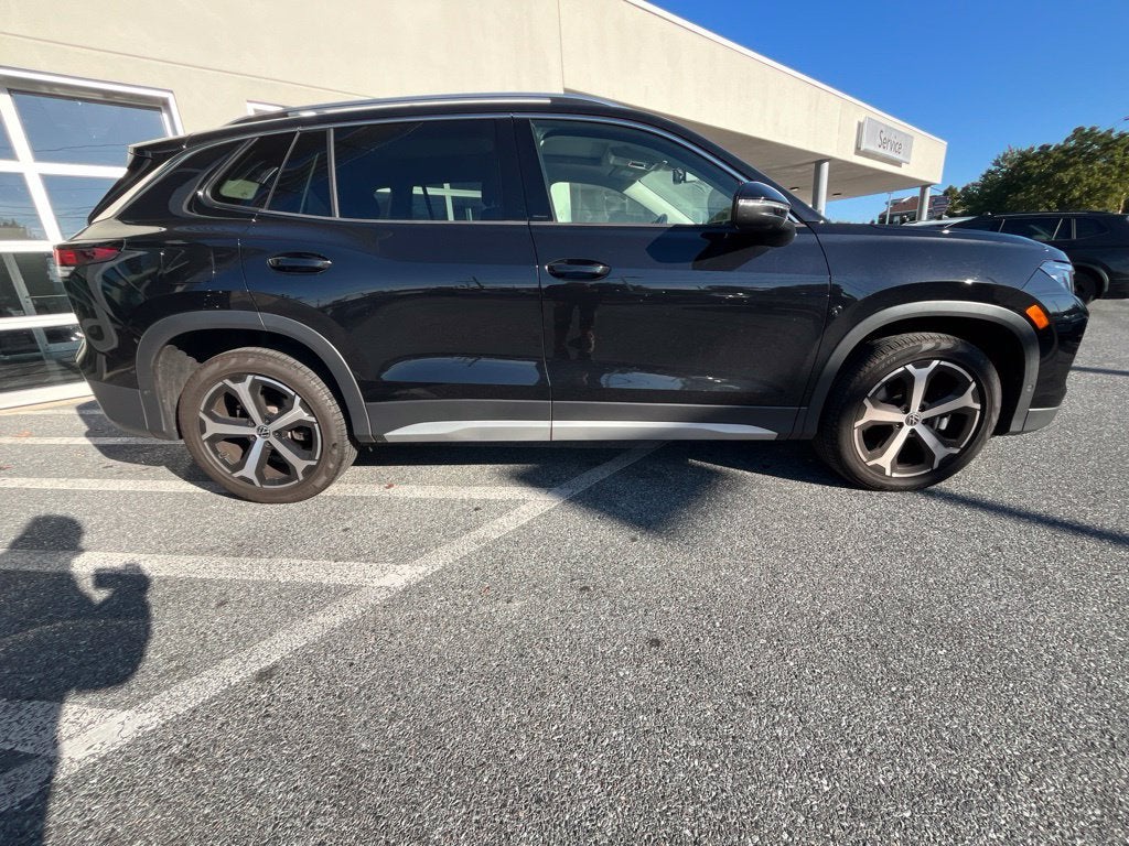 2025 Volkswagen Tiguan 2.0T SE