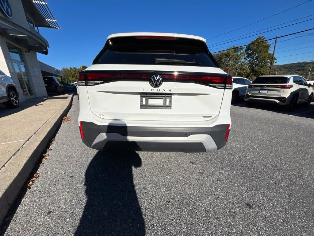2025 Volkswagen Tiguan 2.0T SE