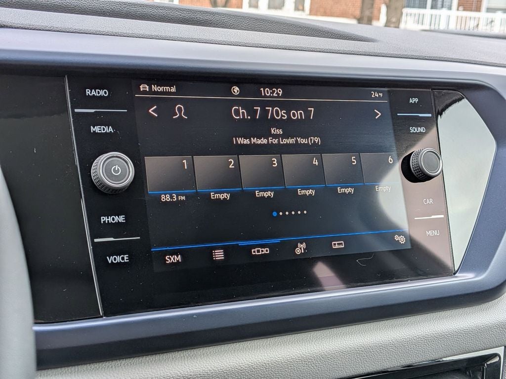 2023 Volkswagen Taos 1.5T SE