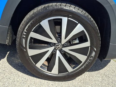 2023 Volkswagen Taos 1.5T SE